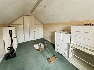 Attic Room- click for photo gallery